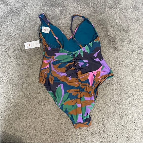 Shade & Shore Tropical One Piece Shirred Plunge Swimsuit Women's Size M 8-10 NWT - Picture 8 of 9